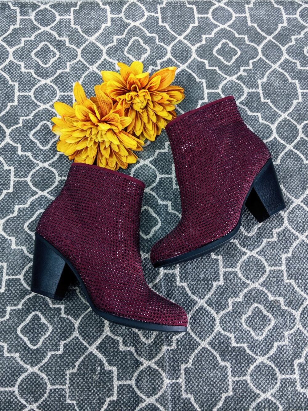 *JUICY COUTURE Embellished Burgundy Ankle Boots Sz 6M